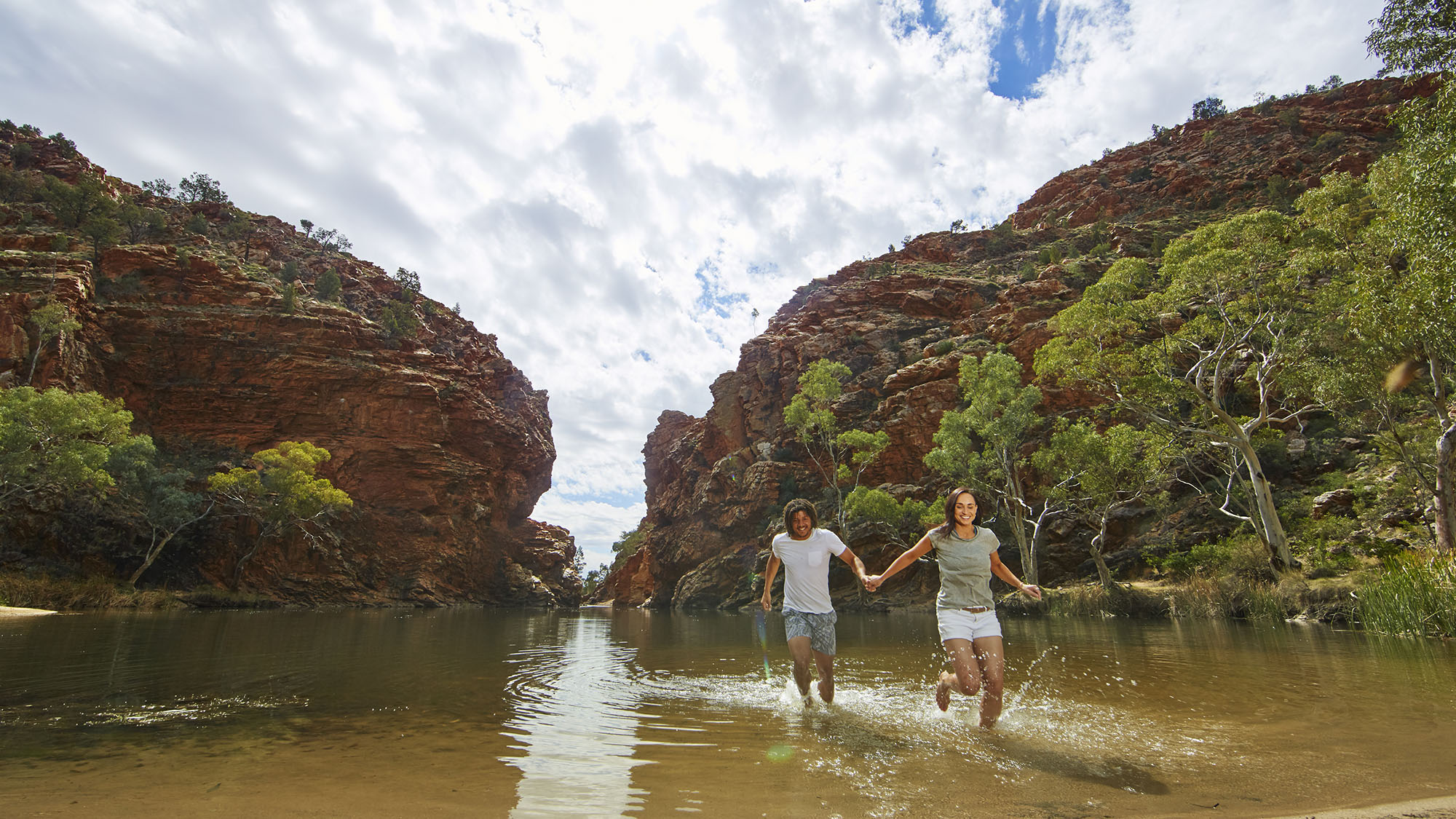 Alice Springs & Uluru Short Stay with West MacDonnell Ranges for 2 people