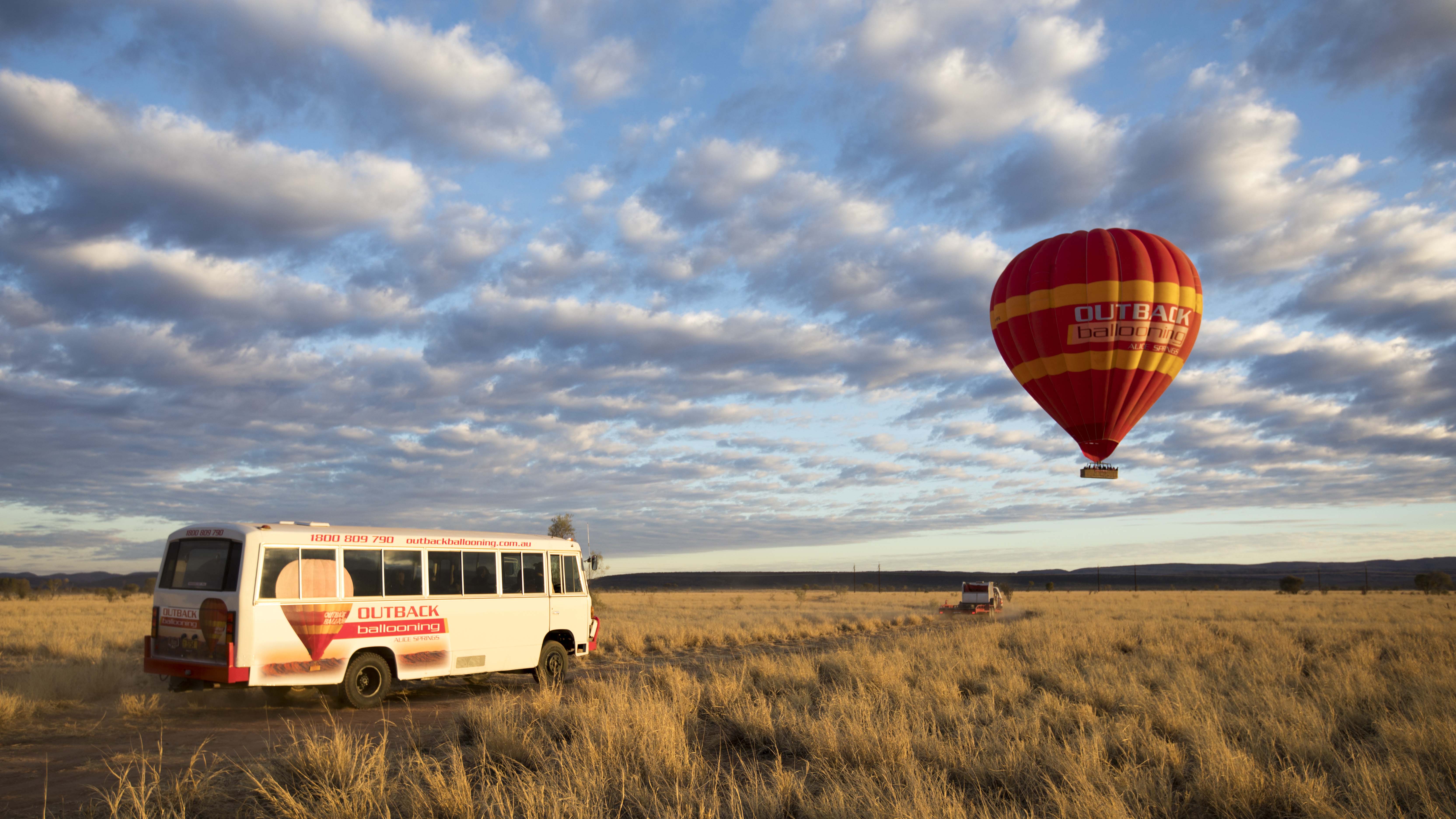 Deluxe Alice & Uluru from the Air