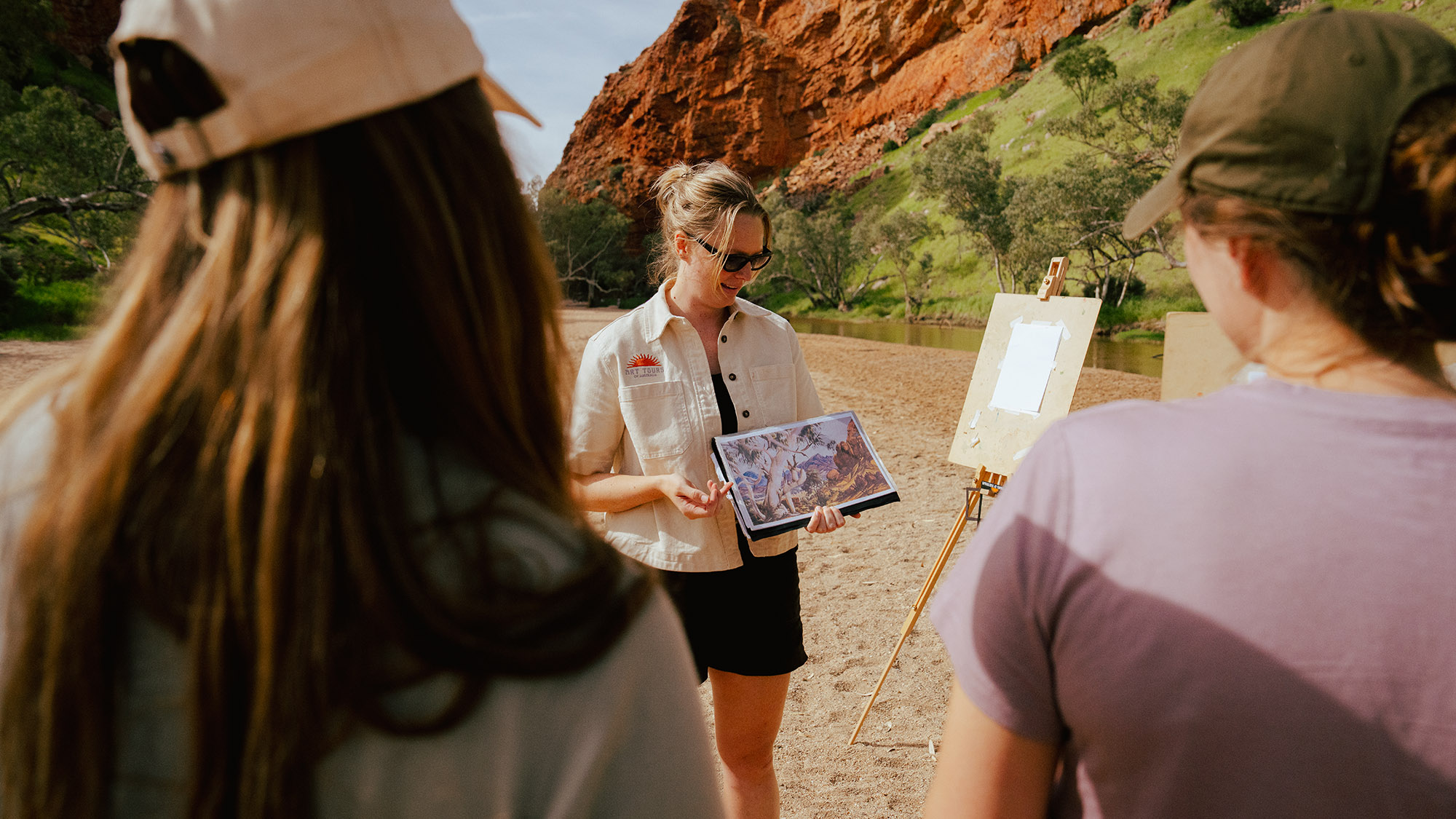Pckg-1 - Red Centre Arts & Culture Road Trip