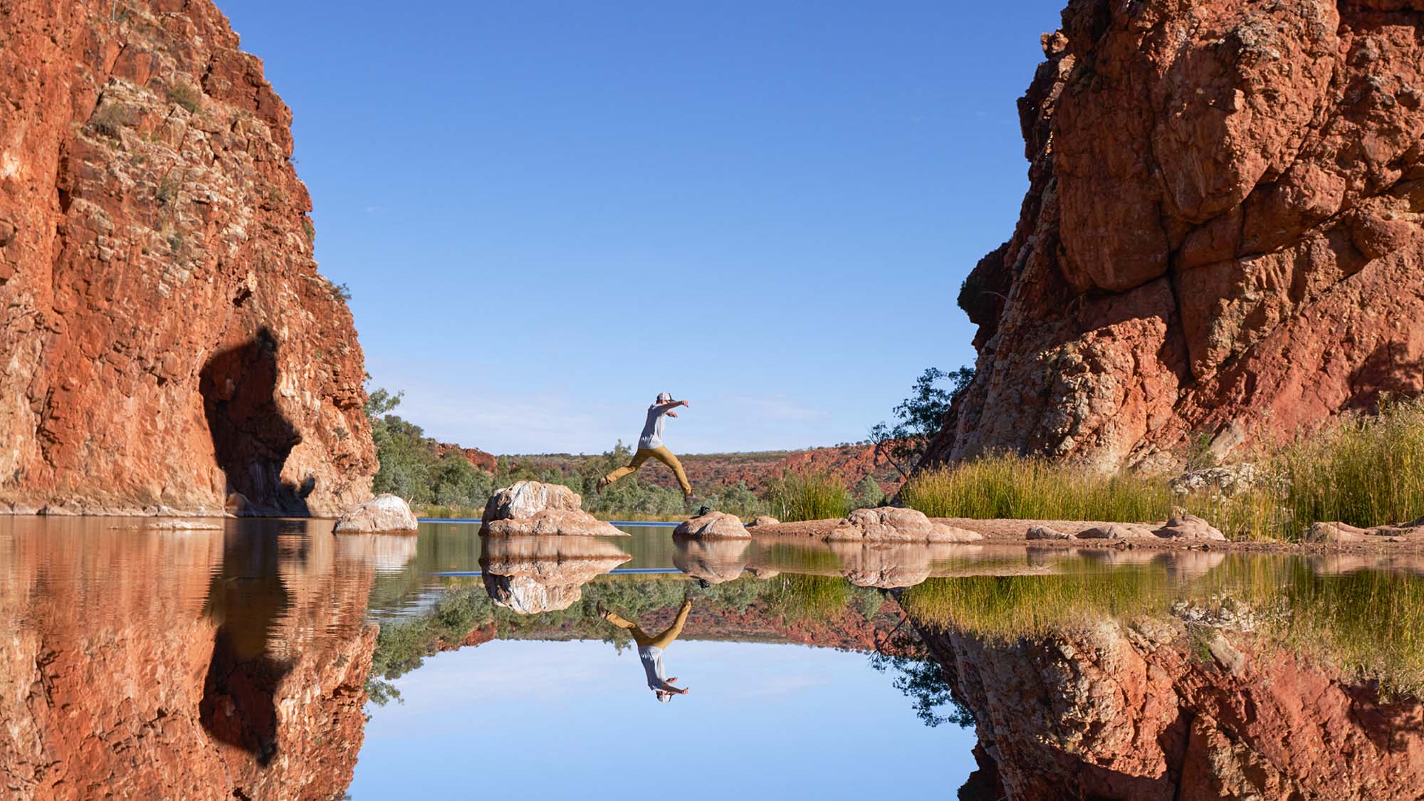 Uluru Short Stay with Alice Springs & West MacDonnell Ranges - NT Now